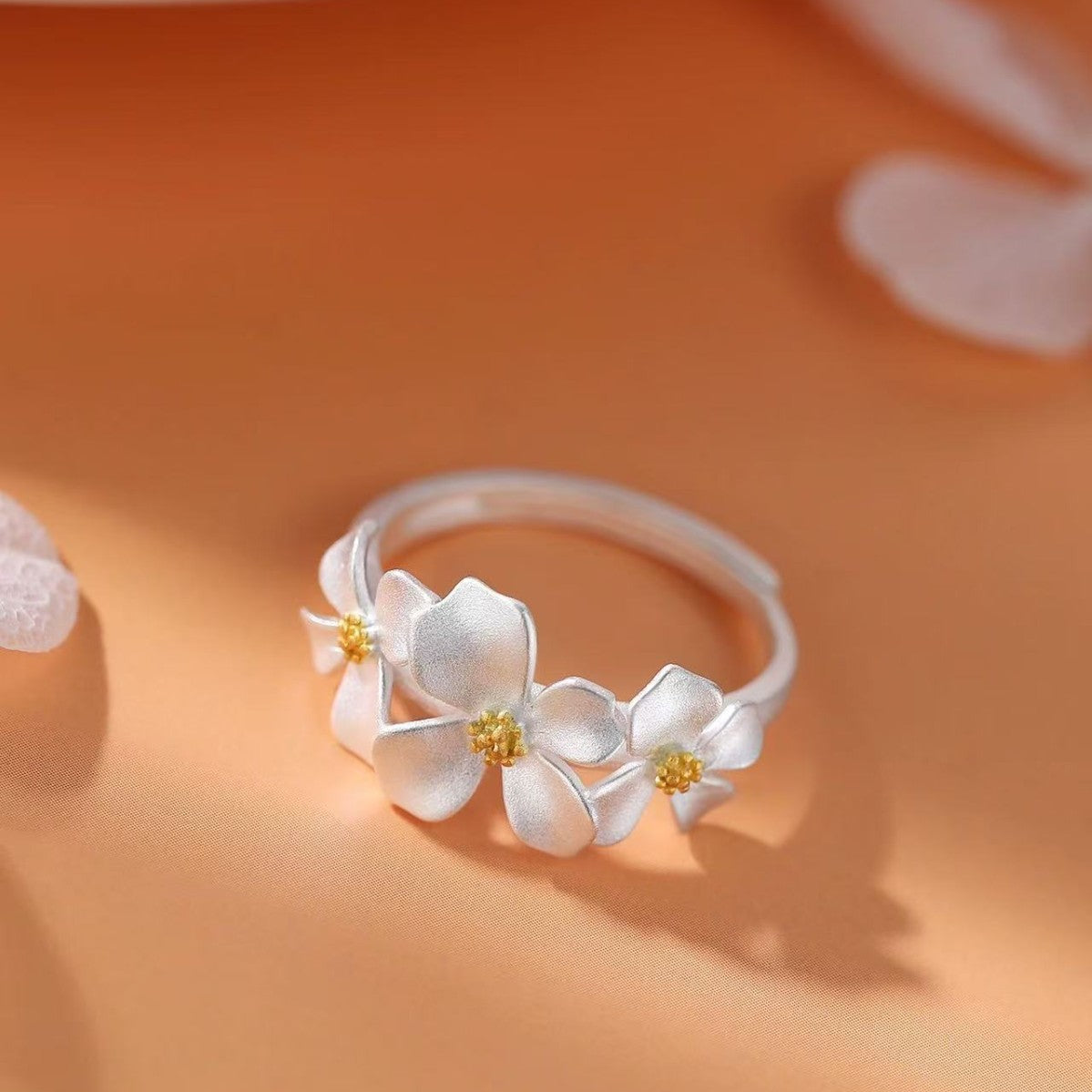 Adjustable Gardenia Ring